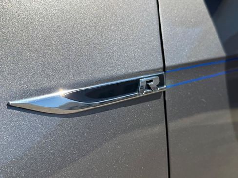 Used 2016 Volkswagen Golf 4-Door AWD/4WD image 8