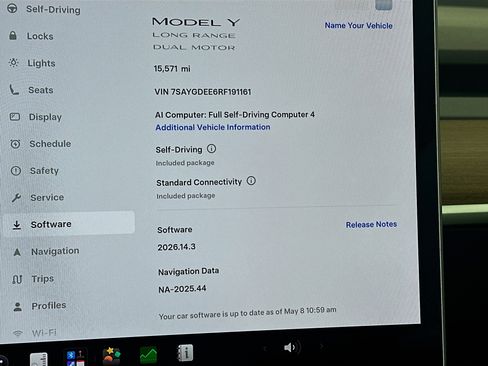 Used 2024 Tesla Model Y Long Range AWD/4WD image 17