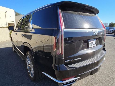 Used 2021 Cadillac Escalade Premium Luxury image 8