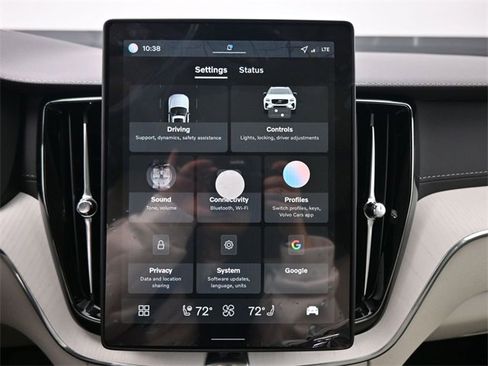 New 2026 Volvo XC60 B5 Ultra w/ Protection Package Premier image 13