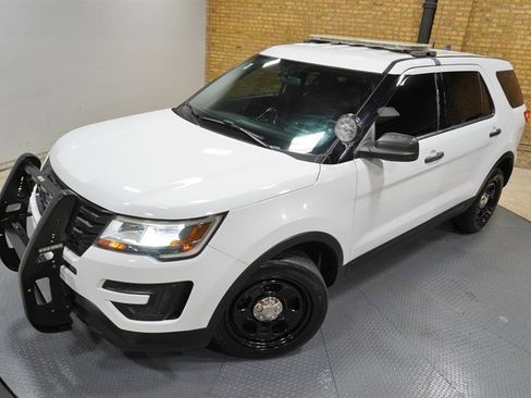 Used 2019 Ford Explorer 4WD Police Interceptor image 2