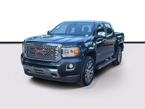Used 2017 GMC Canyon Denali RWD image 2