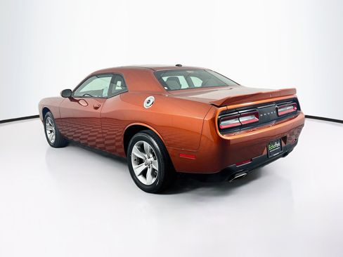 Used 2021 Dodge Challenger SXT RWD image 5