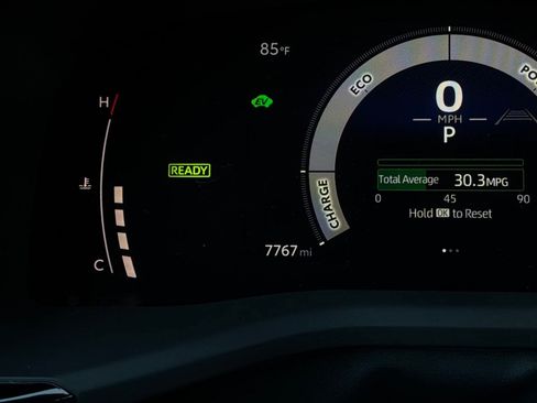 Used 2026 Toyota Camry SE FWD image 40