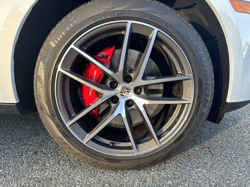 Used 2022 Porsche Macan S image 31