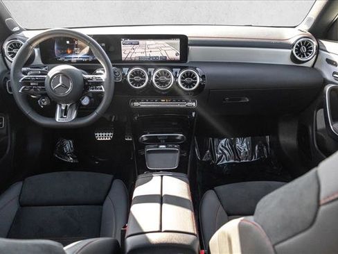 Certified 2025 Mercedes-Benz CLA 35 AMG 4MATIC image 21