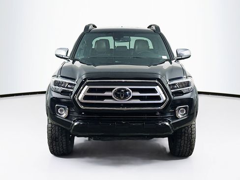 Used 2020 Toyota Tacoma Limited AWD/4WD image 2