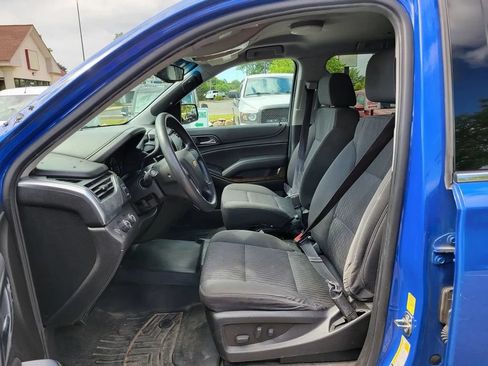 Used 2017 Chevrolet Tahoe 4WD w/ Remote Keyless Entry Package image 2