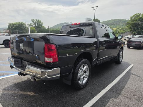 Used 2017 RAM 1500 Big Horn AWD/4WD image 3