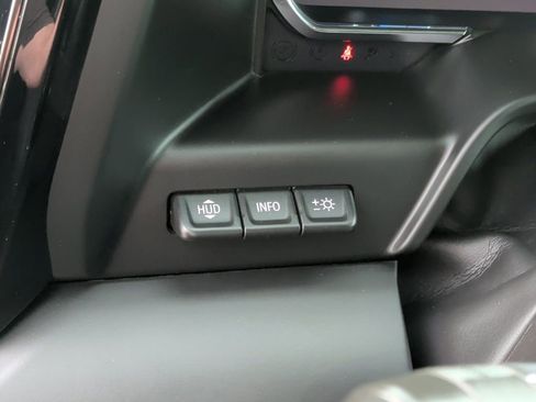 Used 2024 GMC Sierra 1500 AT4 w/ Technology Package AWD/4WD image 16