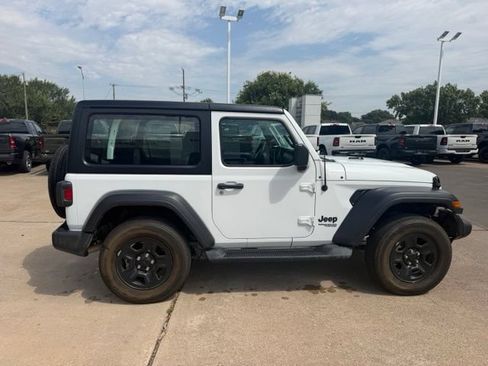 Used 2021 Jeep Wrangler Sport AWD/4WD image 5