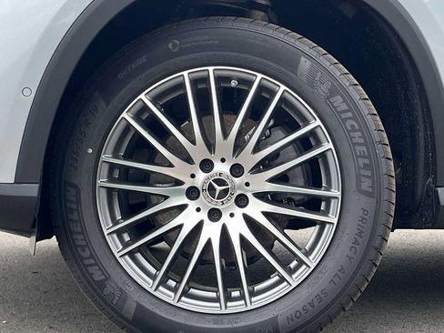 Used 2026 Mercedes-Benz GLC 300 4MATIC image 26