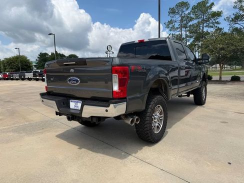 Used 2019 Ford F250 Lariat w/ Lariat Ultimate Package AWD/4WD image 5