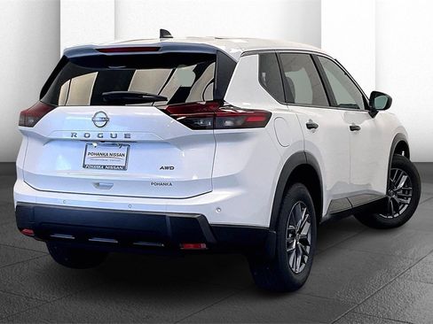 Certified 2025 Nissan Rogue S image 12