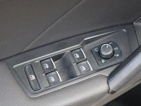 Used 2019 Volkswagen Tiguan SEL Premium AWD/4WD image 21