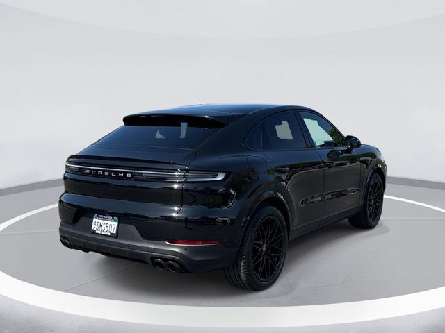 Used 2025 Porsche Cayenne Coupe AWD/4WD image 4