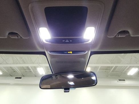 Used 2024 Honda HR-V LX image 18