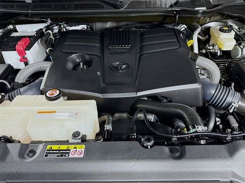 Used 2023 Toyota Tundra SR5 image 32