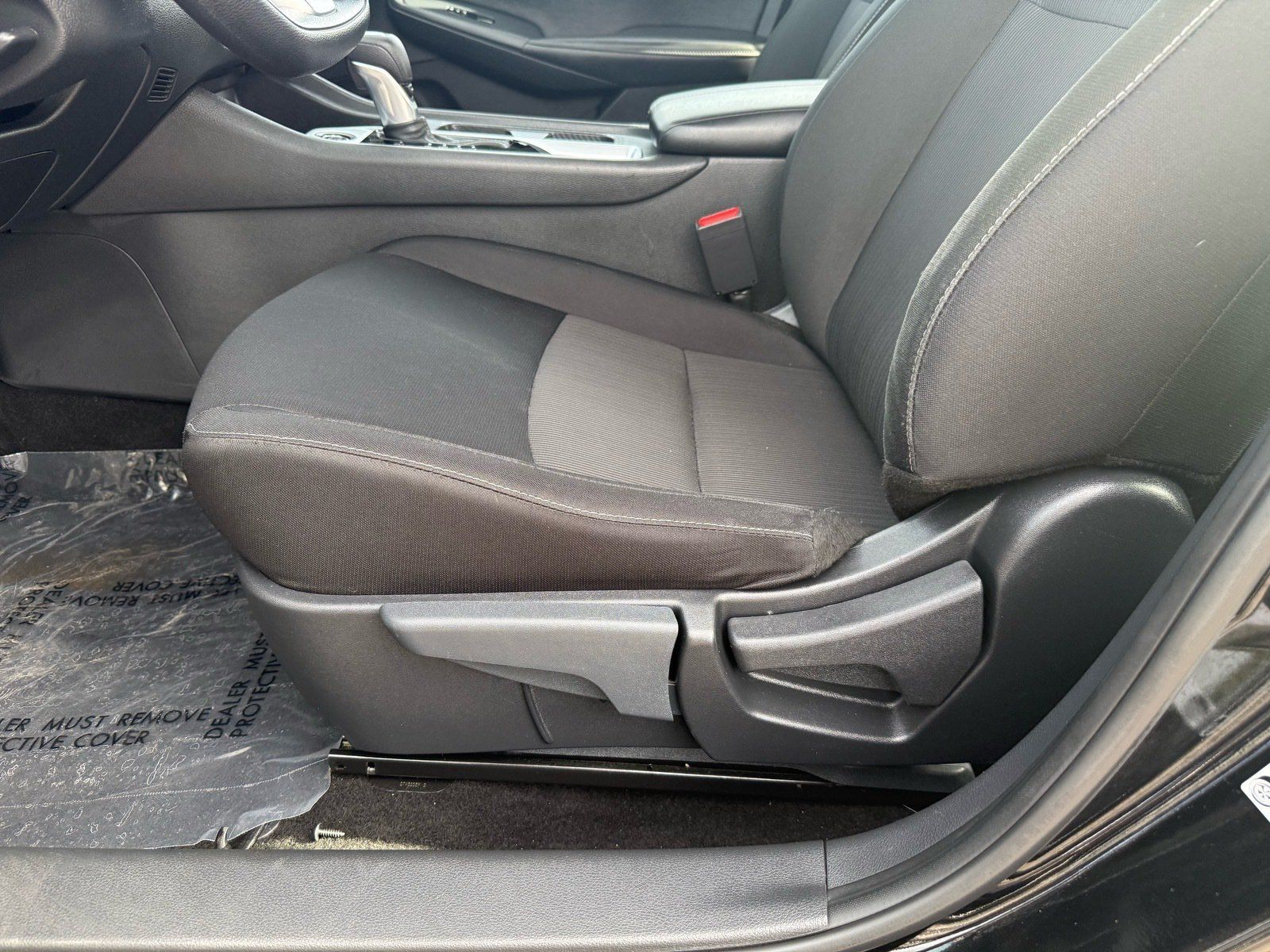 Used 2025 Nissan Sentra SV FWD image 14