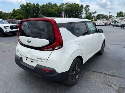 Used 2021 Kia Soul EX FWD image 4