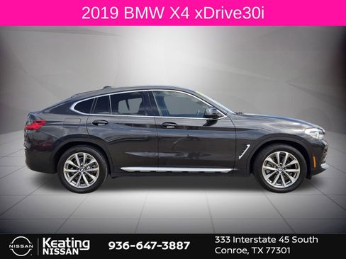 Used 2019 BMW X4 xDrive30i w/ Convenience Package image 2
