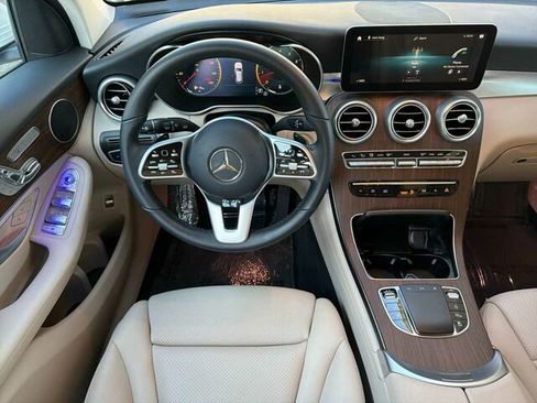 Certified 2022 Mercedes-Benz GLC 300 4MATIC image 18