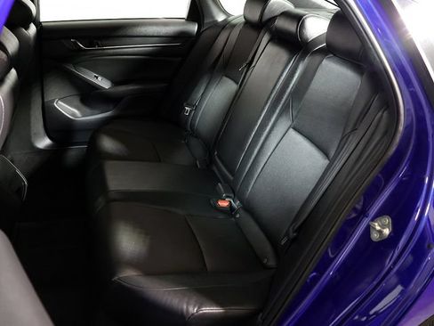 Used 2019 Honda Accord Sport image 13