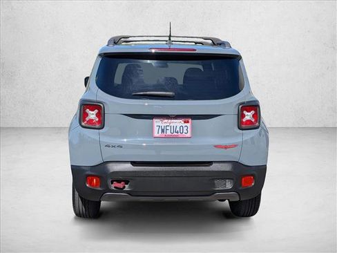 Used 2015 Jeep Renegade Trailhawk AWD/4WD image 7