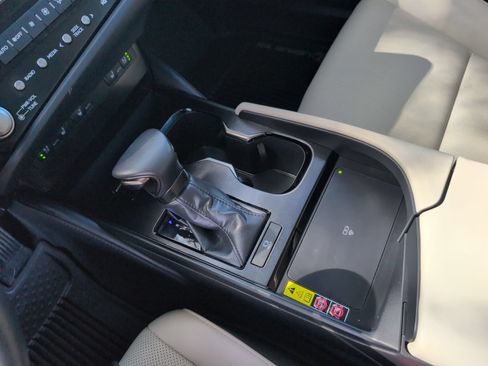 Certified 2023 Lexus ES 350 w/ Premium Package FWD image 15