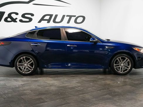 Used 2018 Kia Optima S FWD image 8