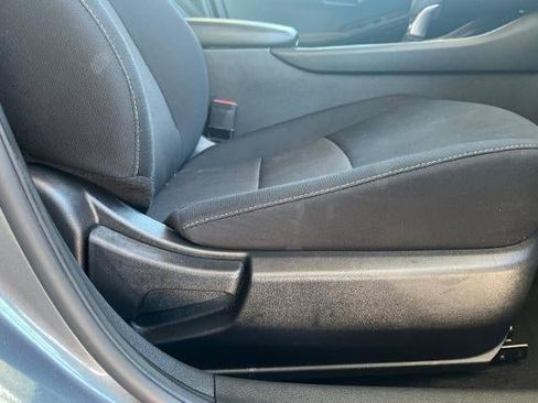 Used 2024 Nissan Sentra SV FWD image 26