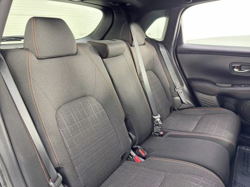 Used 2024 Honda HR-V Sport image 32