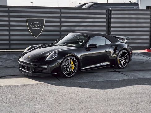 Used 2022 Porsche 911 Turbo S image 6