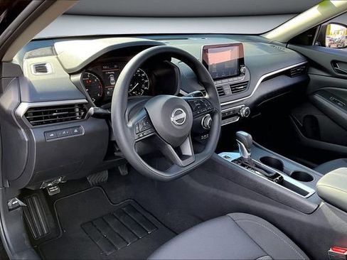 New 2025 Nissan Altima 2.5 S image 7