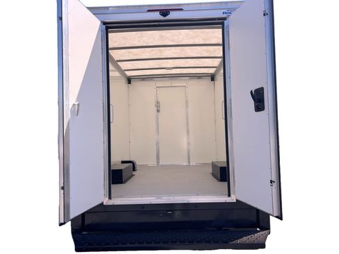 New 2025 Chevrolet Express 3500 w/ Power Convenience Package image 18