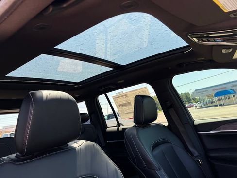 New 2026 Jeep Grand Cherokee Limited AWD/4WD image 12