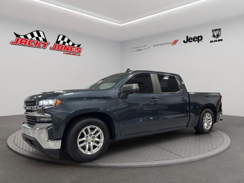 Used 2020 Chevrolet Silverado 1500 LT w/ All-Star Edition image 2