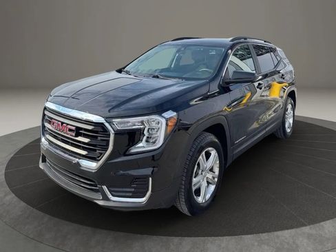 Used 2022 GMC Terrain SLE w/ Driver Convenience Package AWD/4WD image 3