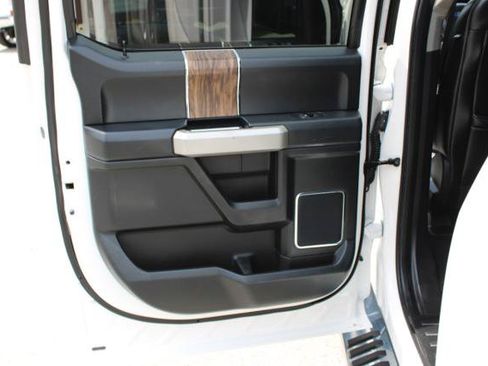 Used 2018 Ford F150 Lariat w/ Equipment Group 502A Luxury AWD/4WD image 36