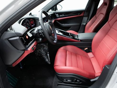 New 2026 Porsche Panamera 4S image 17