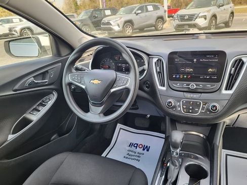 Used 2024 Chevrolet Malibu LT image 15