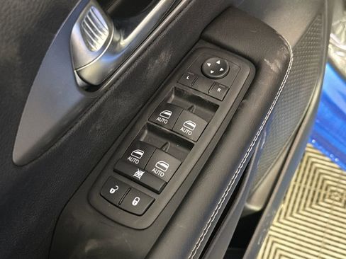 New 2026 Chrysler Pacifica Select image 9