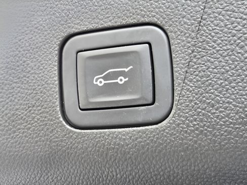 Used 2025 Chevrolet Tahoe RST w/ Comfort Package AWD/4WD image 31