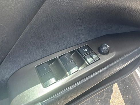 Used 2023 Toyota Camry SE FWD image 13