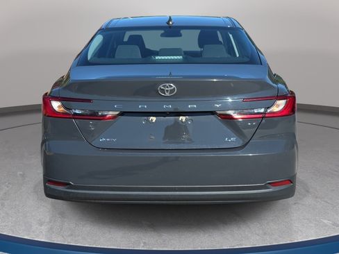 Used 2025 Toyota Camry LE FWD image 6