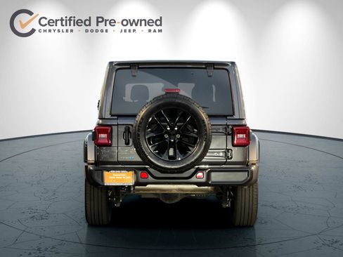 Certified 2025 Jeep Wrangler Unlimited Sahara image 5
