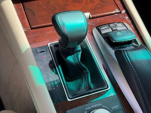 Used 2014 Lexus LS 460 w/ Comfort Package image 26