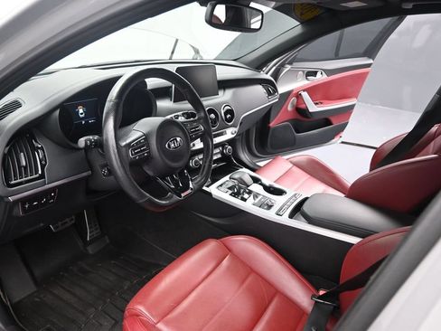 Used 2019 Kia Stinger GT2 AWD/4WD image 18