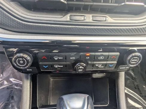 Used 2025 Jeep Compass Trailhawk AWD/4WD image 22