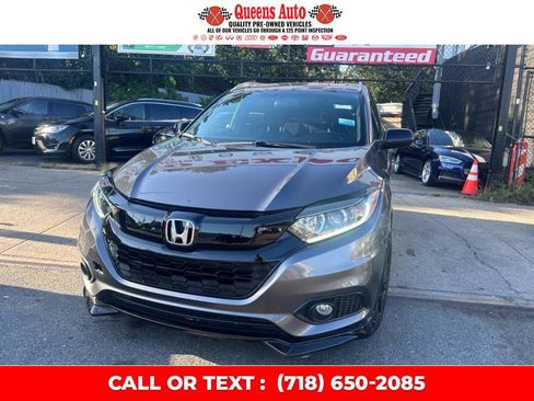 Used 2022 Honda HR-V Sport image 2